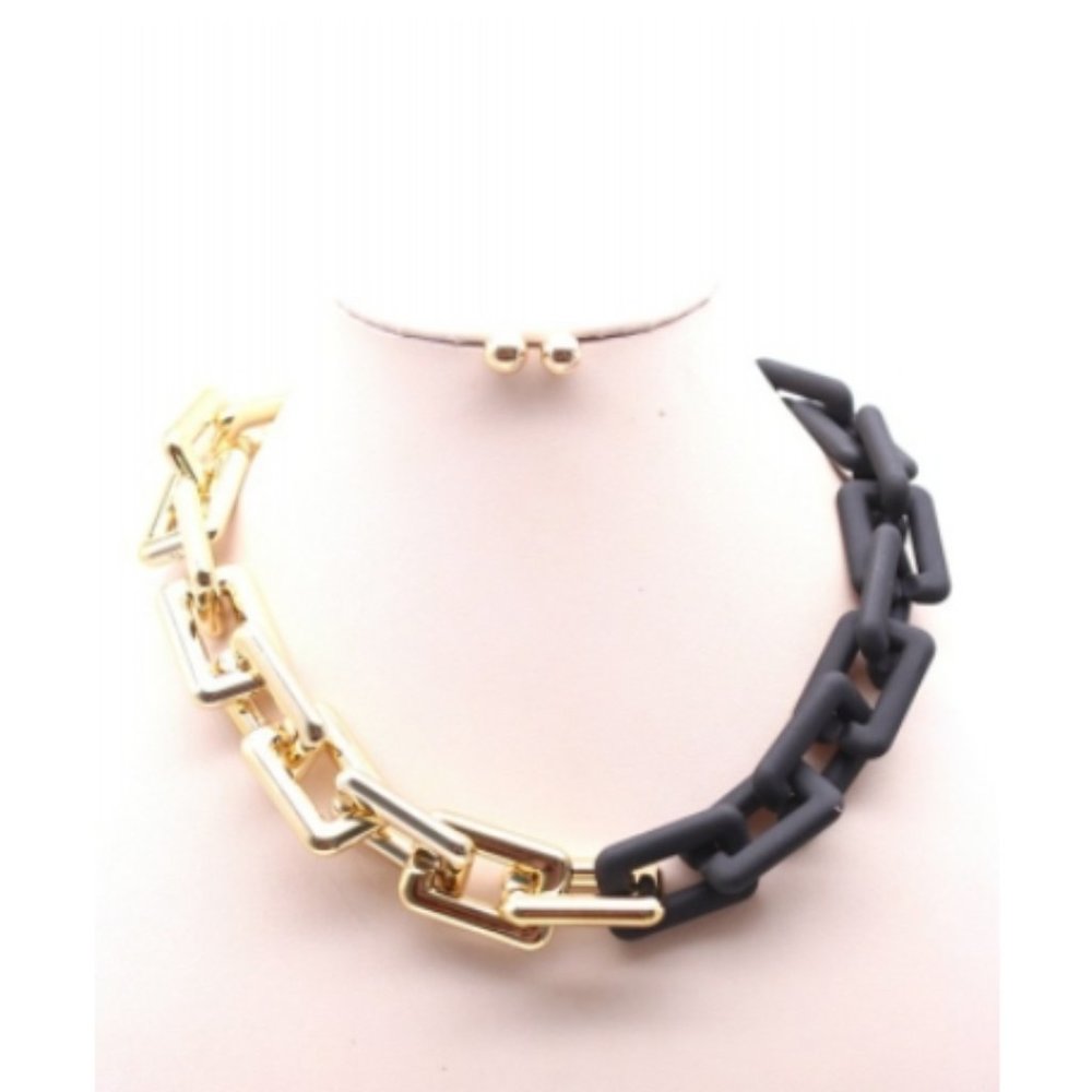 NEW - Black & Gold Two Toned Necklace